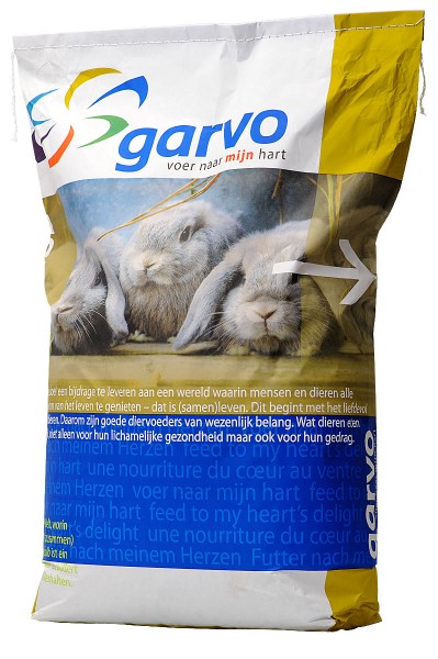 Kaninchenfutter Garvo 5064 Alfamix Strukturfutter für Kaninchen mit Luzerneheu 15kg Sack